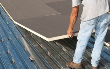 benefits of insulating Houstry flat roofing